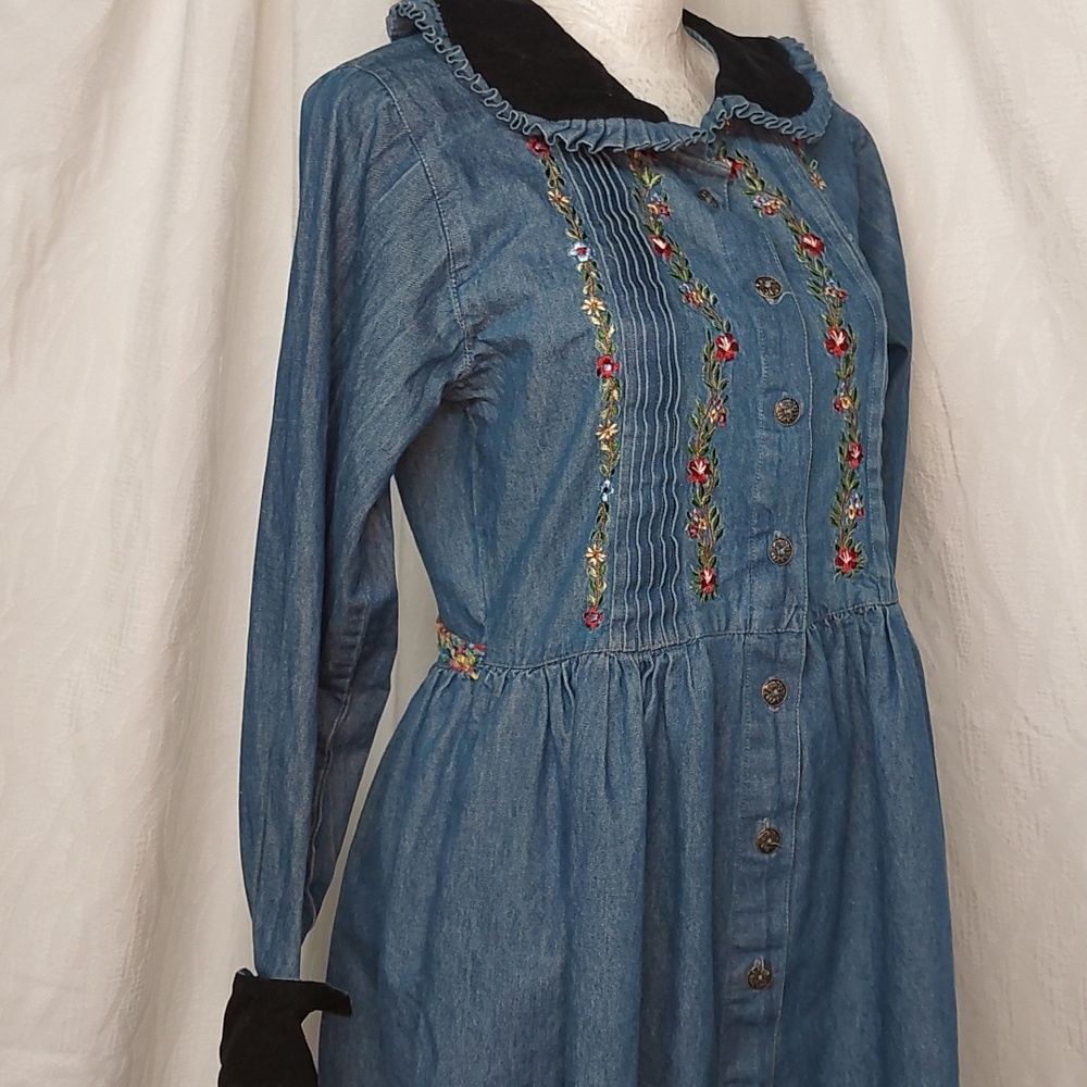 Rare Vintage 90s FADS Prairie Cottagecore Embroidered Denim Prairie Dream Dress